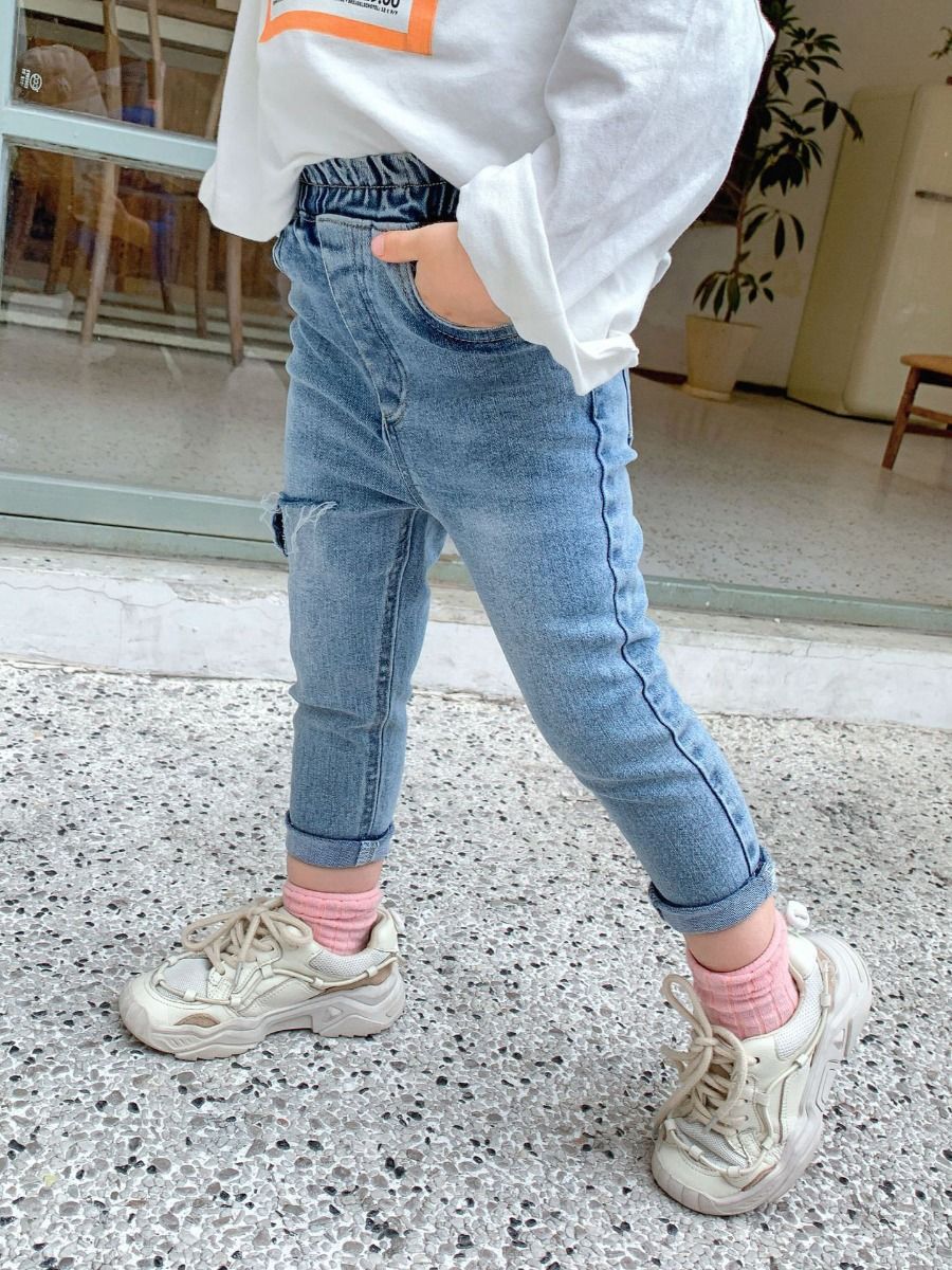Wholesale Fashion Little Girls Blue Ripped Jeans 200307