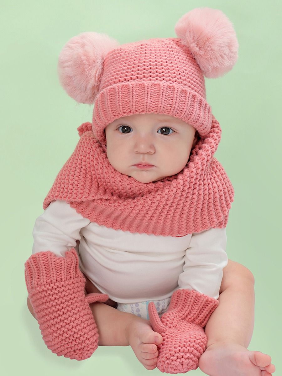 baby scarf and gloves