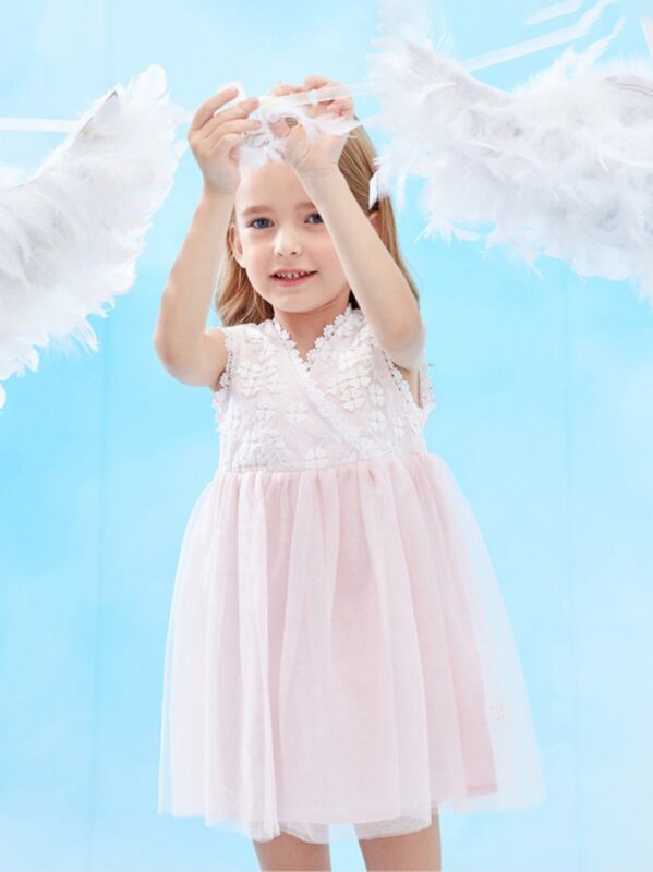 Summer Trend Girl Embroidered Dress With Random Headwear