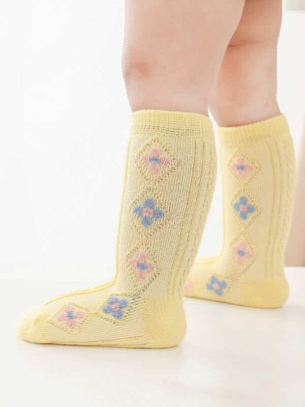 Toddler Kid Flower Rhombus Socks
yellow