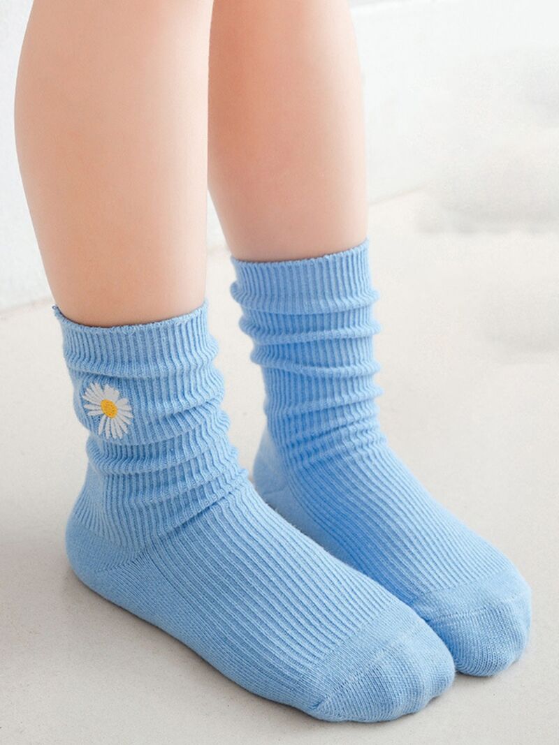 Wholesale Little Kid Daisy Flower Embroidered Socks 200